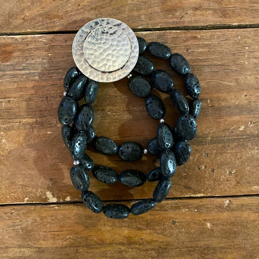Silpada 925 silver 8 inch long bracelet; retired